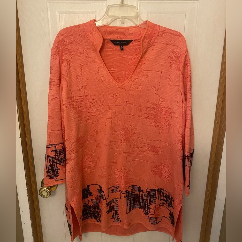 Ming Wang Coral V-Neck Tunic with Black Abstract Border
